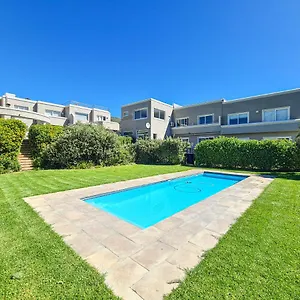 The Beachclub 17 Apartment