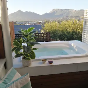 African Violet Guest Apartment