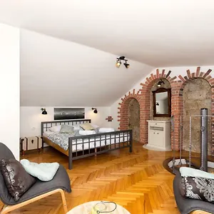old-split-apartment.splithotels.org/